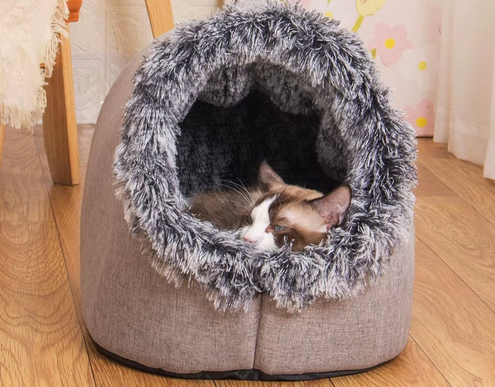 Snug & Warm Self-Warming Winter Pet Bed - Ideal Indoor Tent for Small to Medium Dogs and Cats